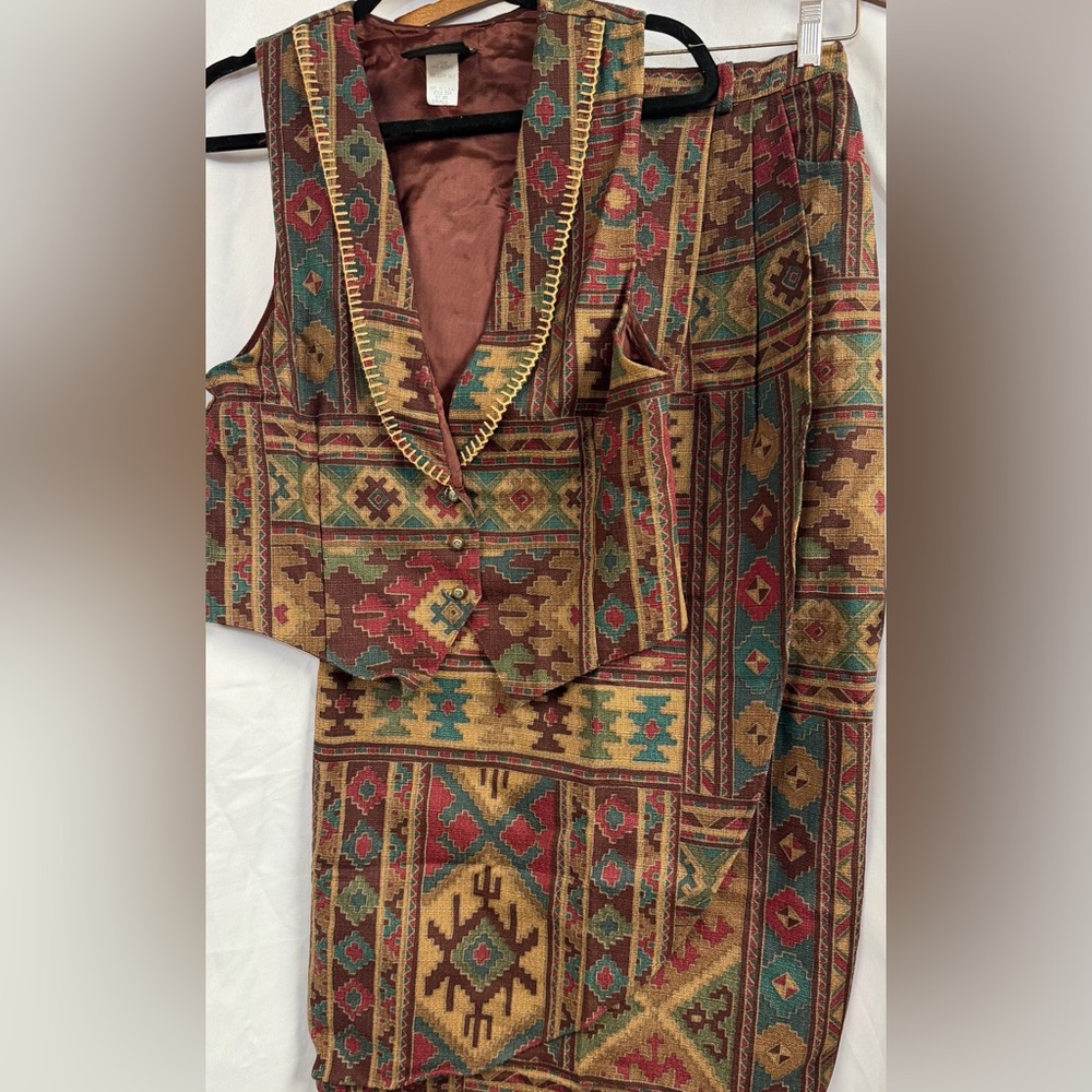 Circle T Vtg Geometric Patterned Vest and Maxi Skirt Set - Picture 9 of 9